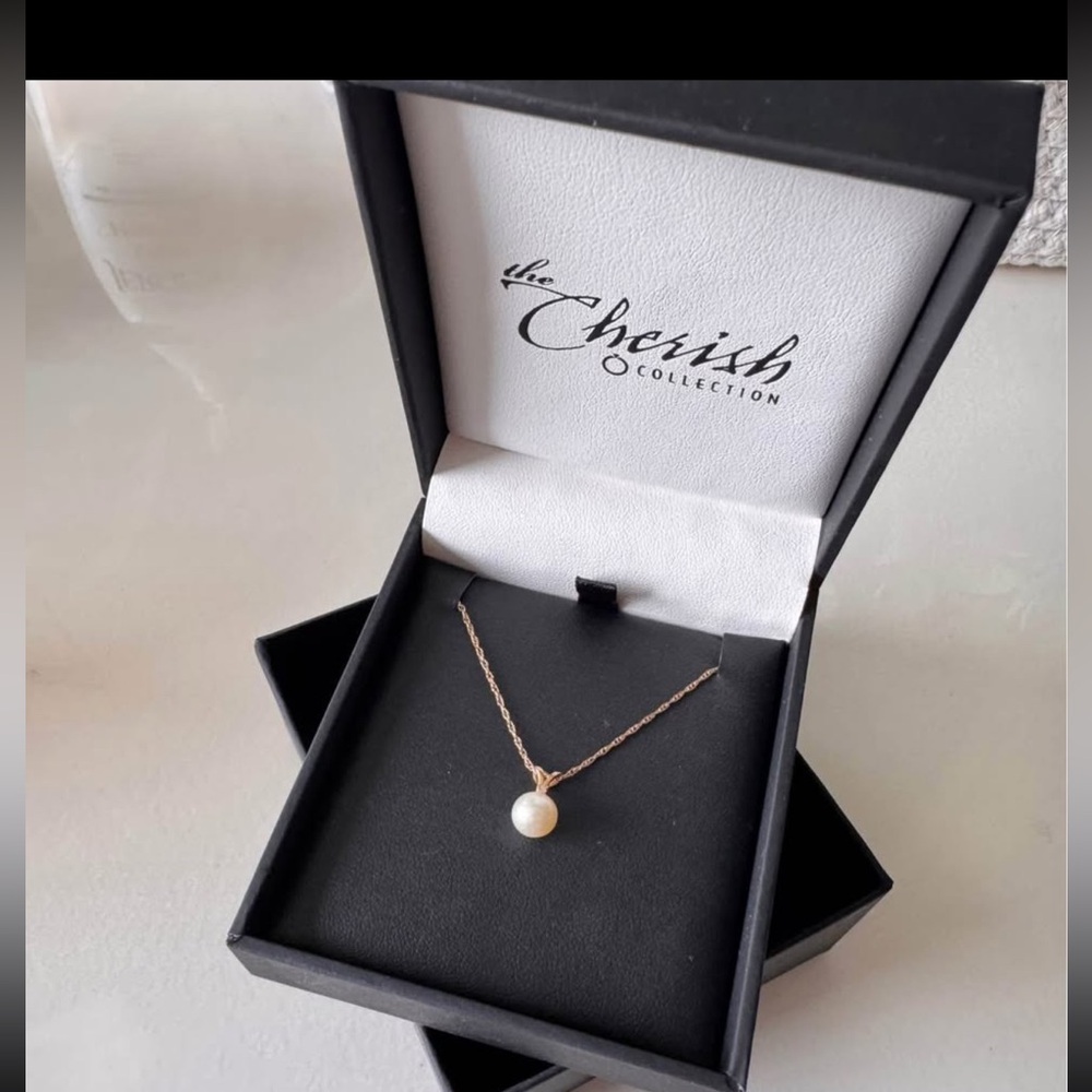 Cherish Gold and White Pearl Necklace